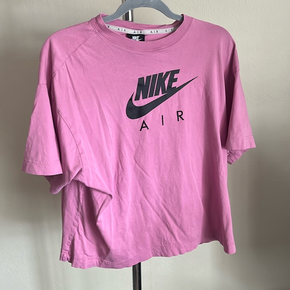 Nike women’s short sleeve tank top